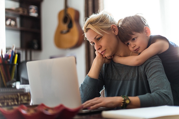 5 Tips to Stay-at-Home Moms Can Earn Extra Money