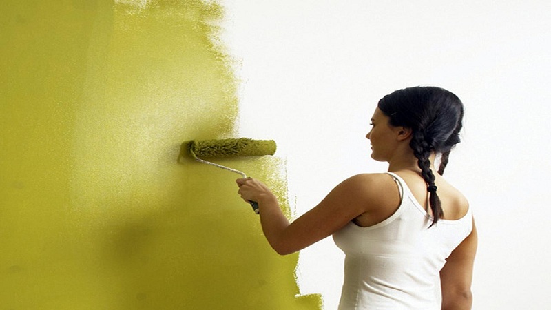 Painting the walls to give bedchamber a new look