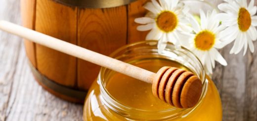 How to take care of your health, skin, and hair with honey