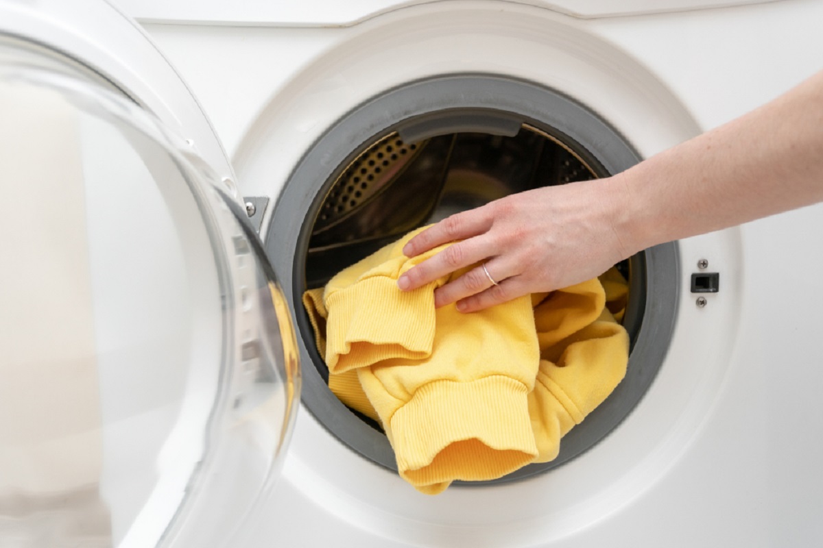 can you put essentials hoodies in the washing machine