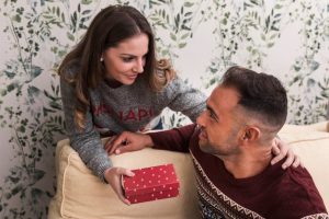 mens traditional gift ideas