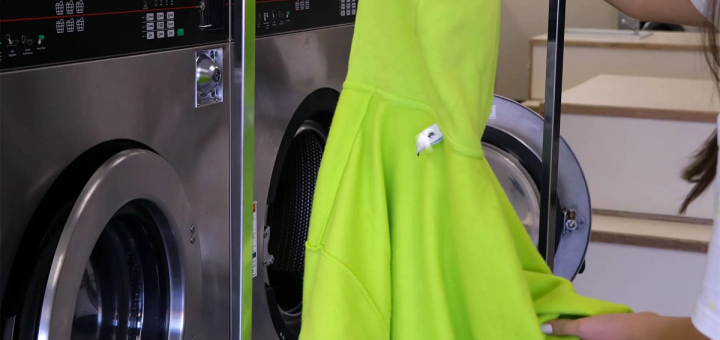 How to wash essentials hoodie in washing machine